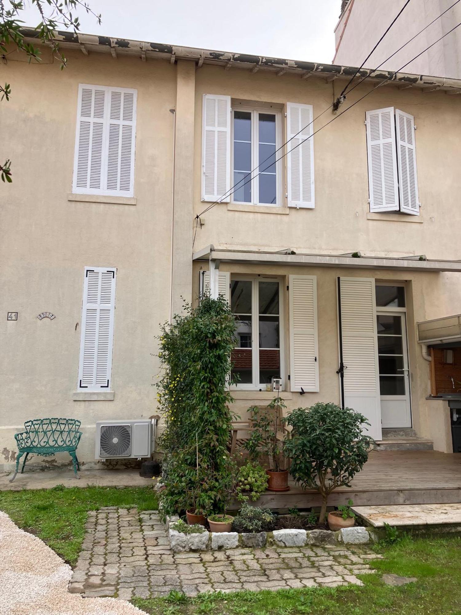 Charmant Appartement Cosy Сен-Рафаэль Экстерьер фото